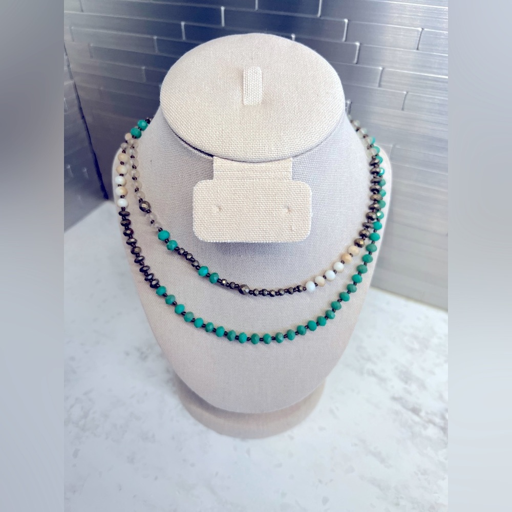 NWOT 17” Beautiful Necklace